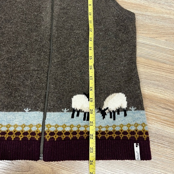 Woolrich 100% Lambswool Grazing Sheep Sweater Vest - Size S - Picture 5 of 7